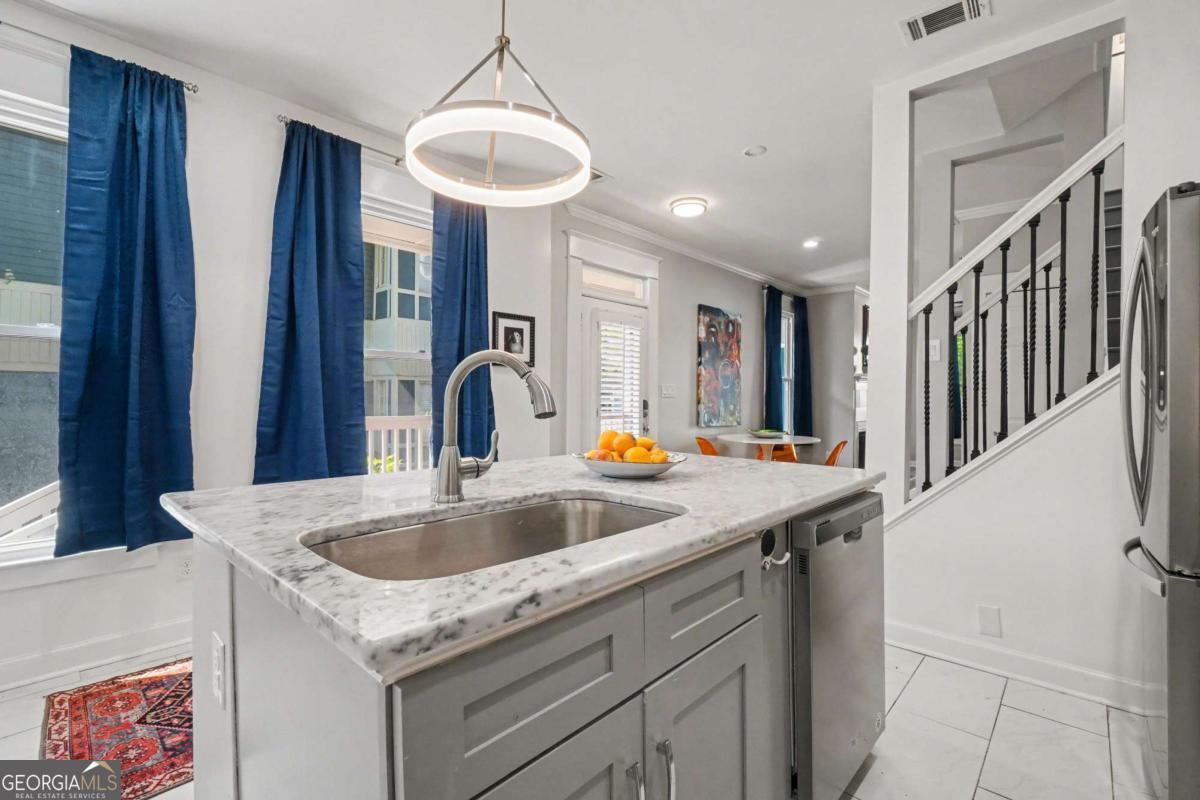 308 Harden Street SE