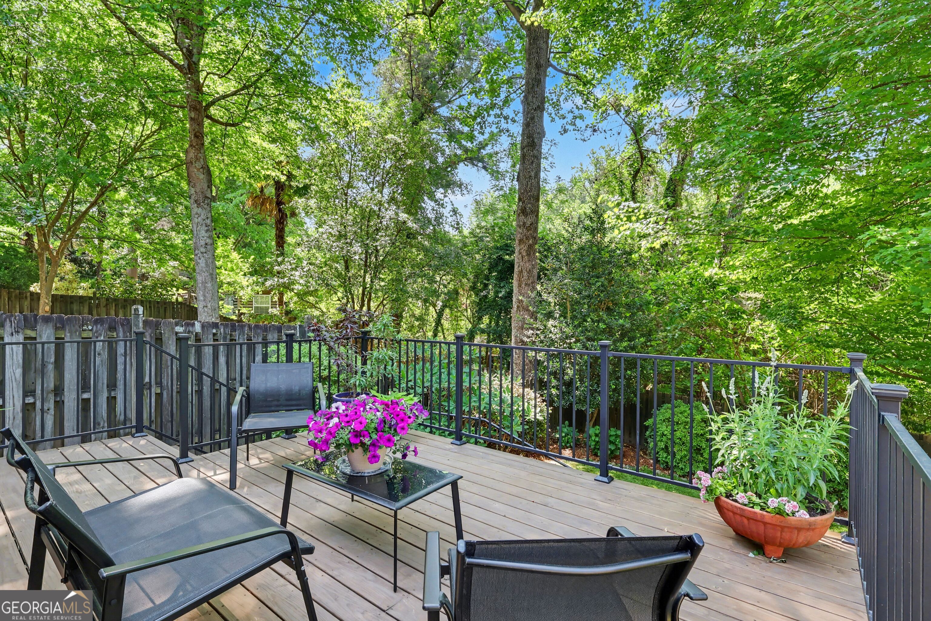827 Highland Terrace NE