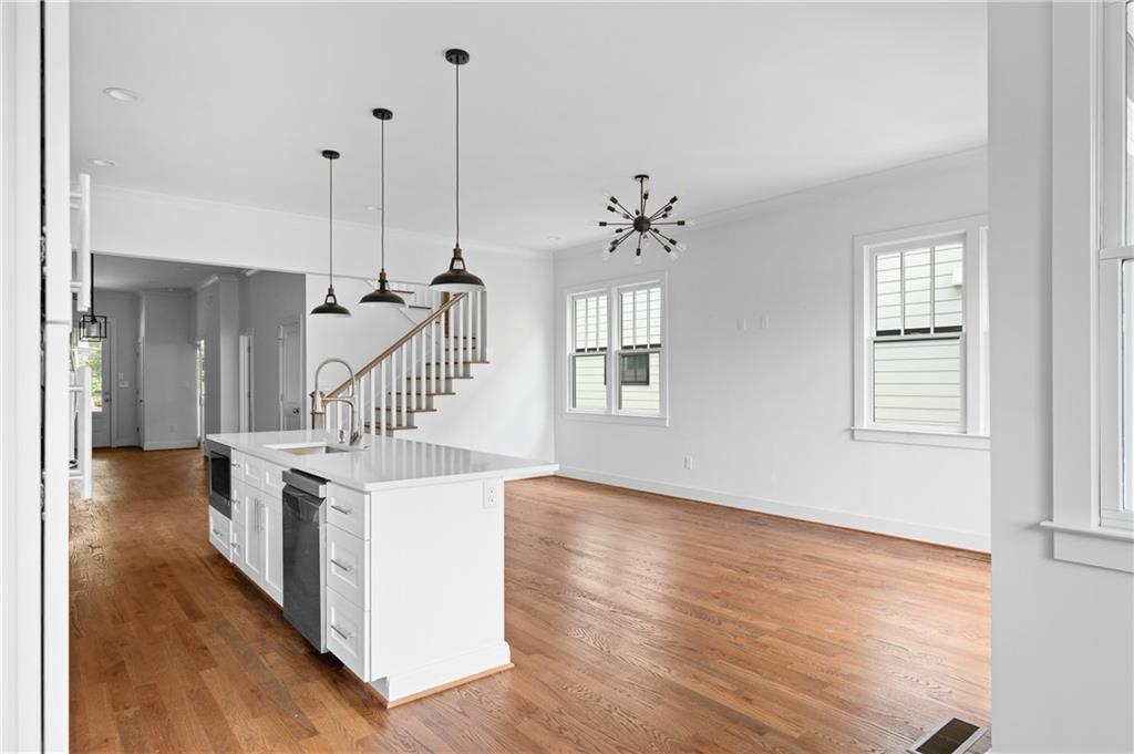 965 Boulevard SE Unit A