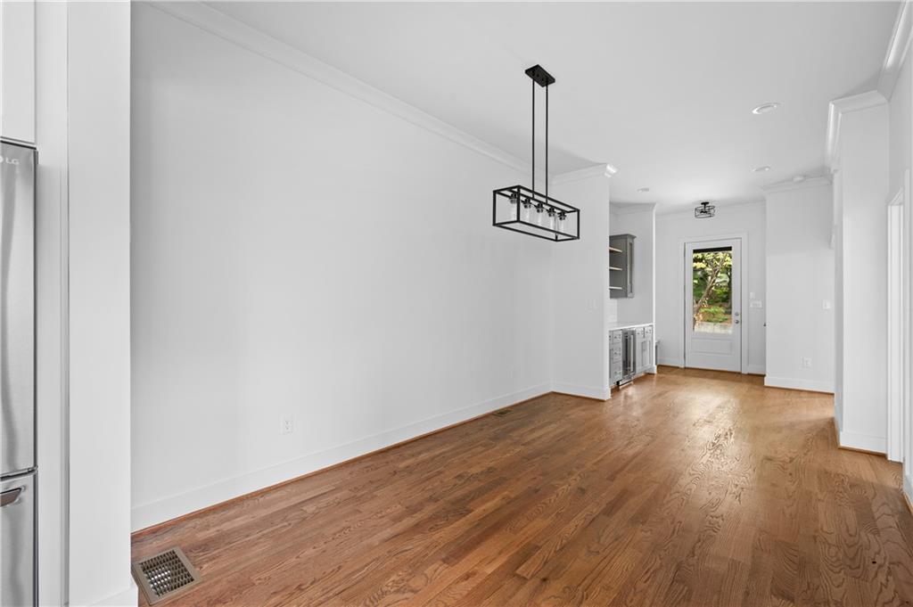 965 Boulevard SE Unit A