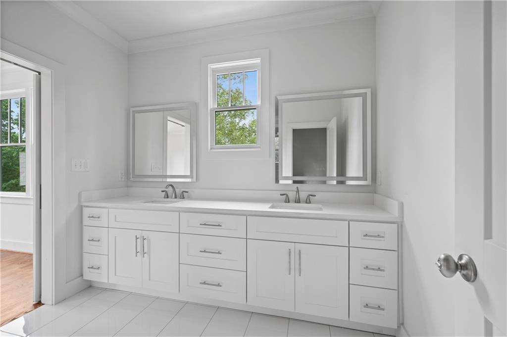 965 Boulevard SE Unit A