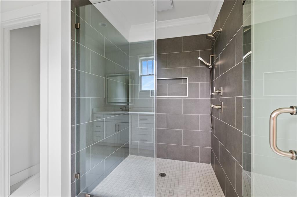 965 Boulevard SE Unit A