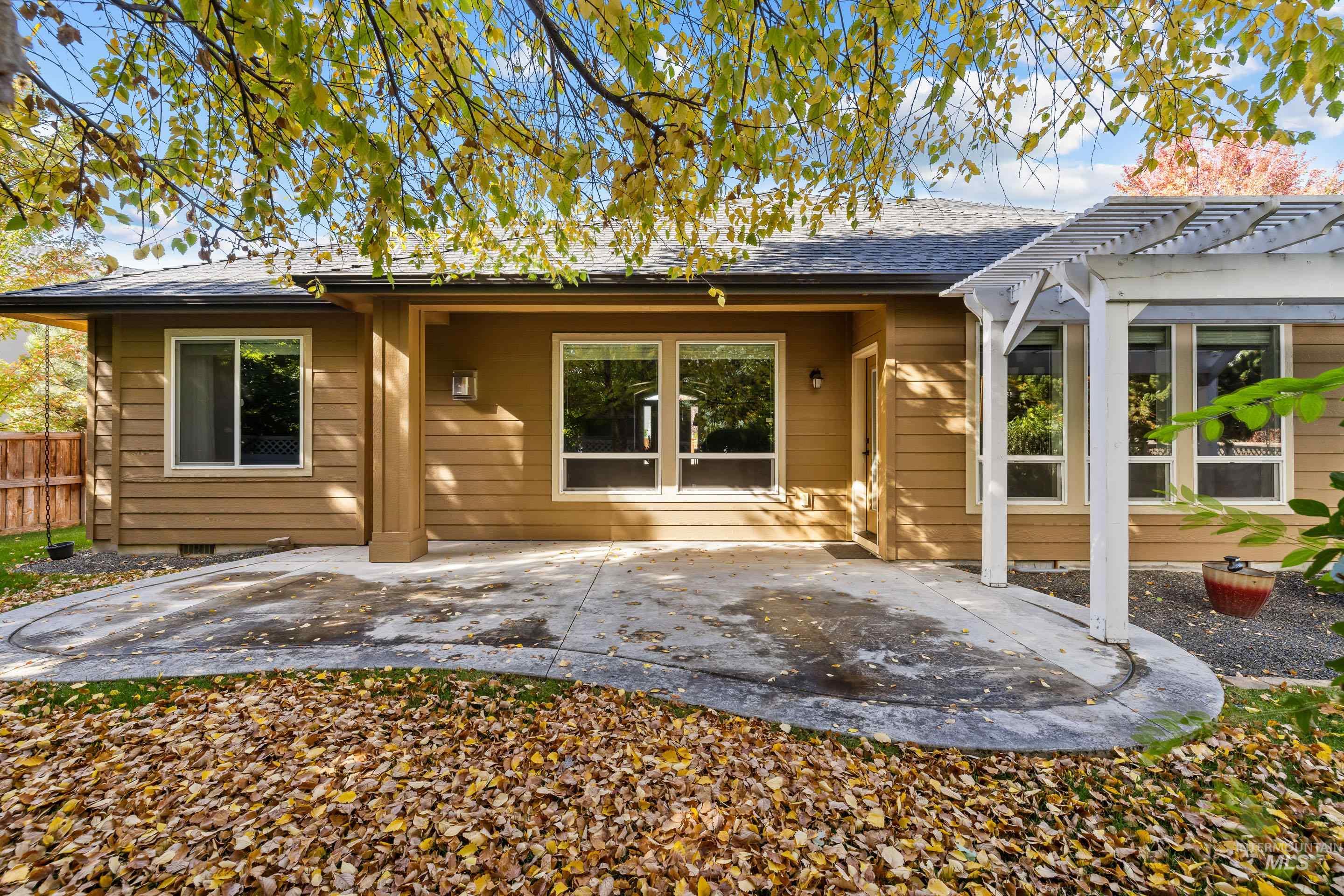 5822 Saguaro Hills Pl