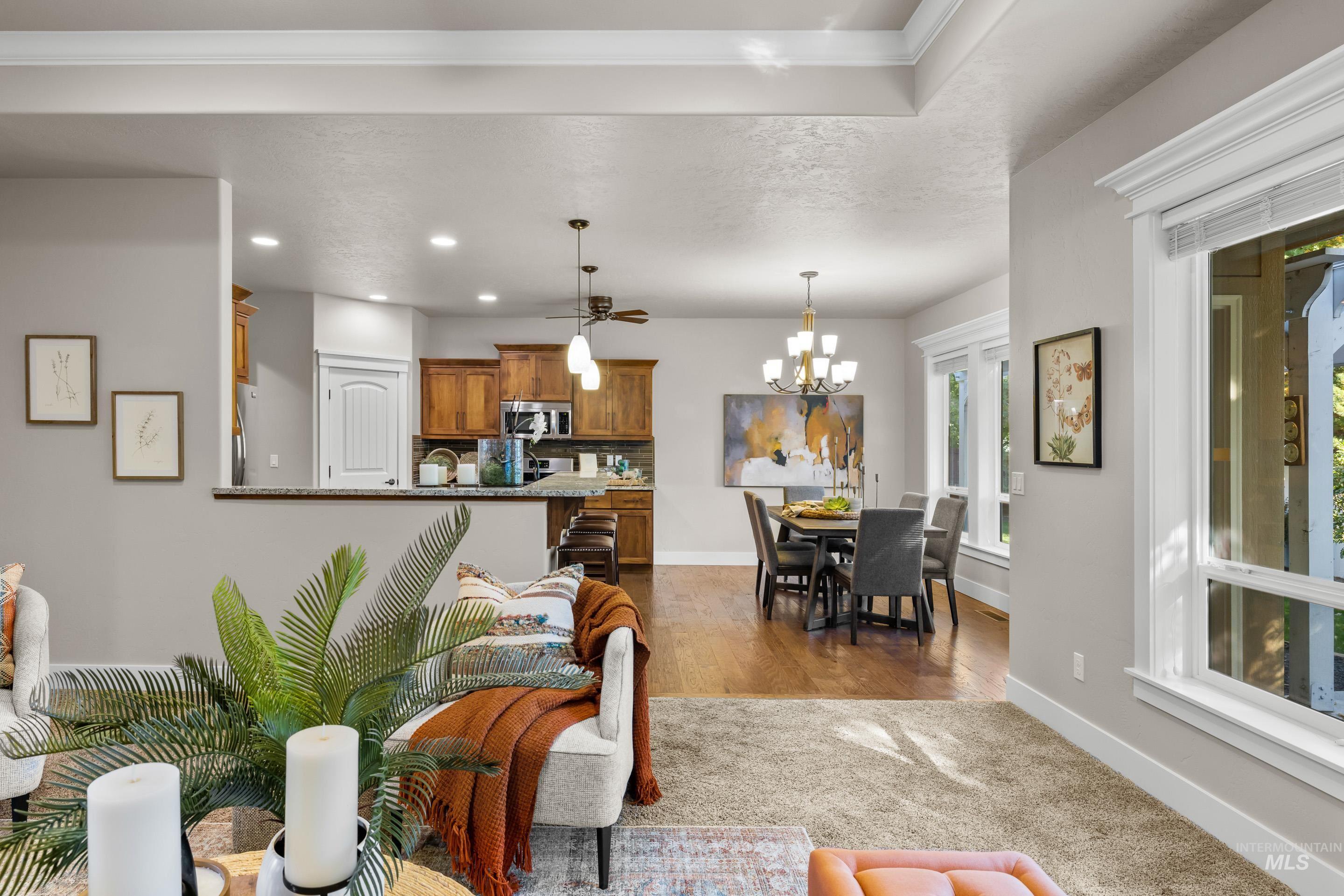 5822 Saguaro Hills Pl