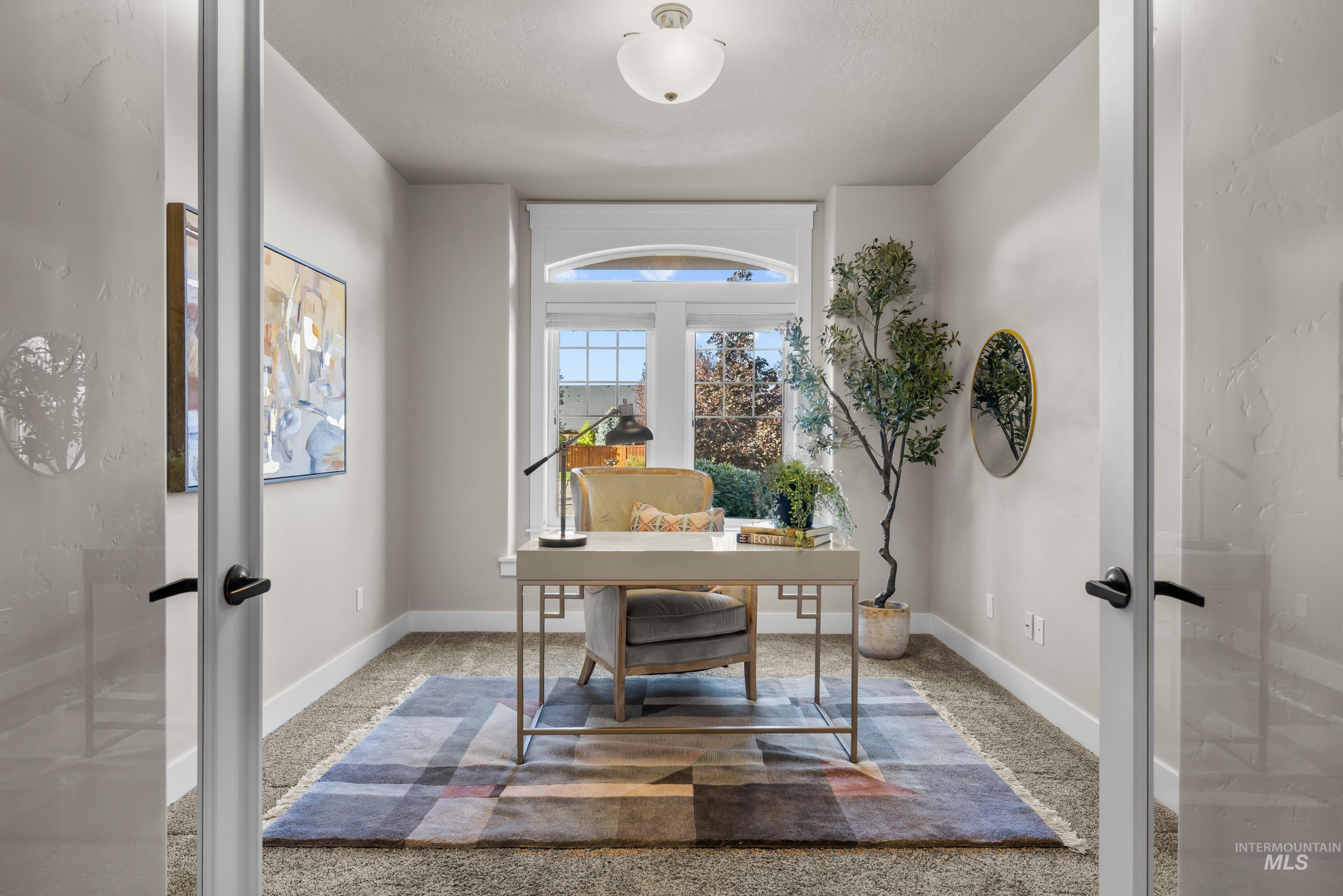 5822 Saguaro Hills Pl