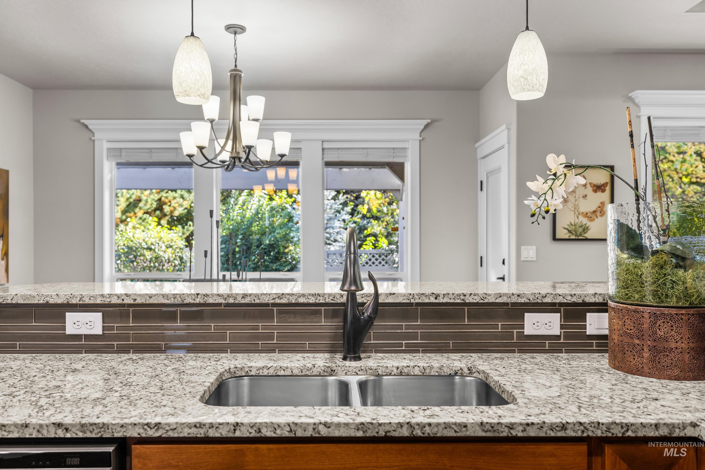 5822 Saguaro Hills Pl