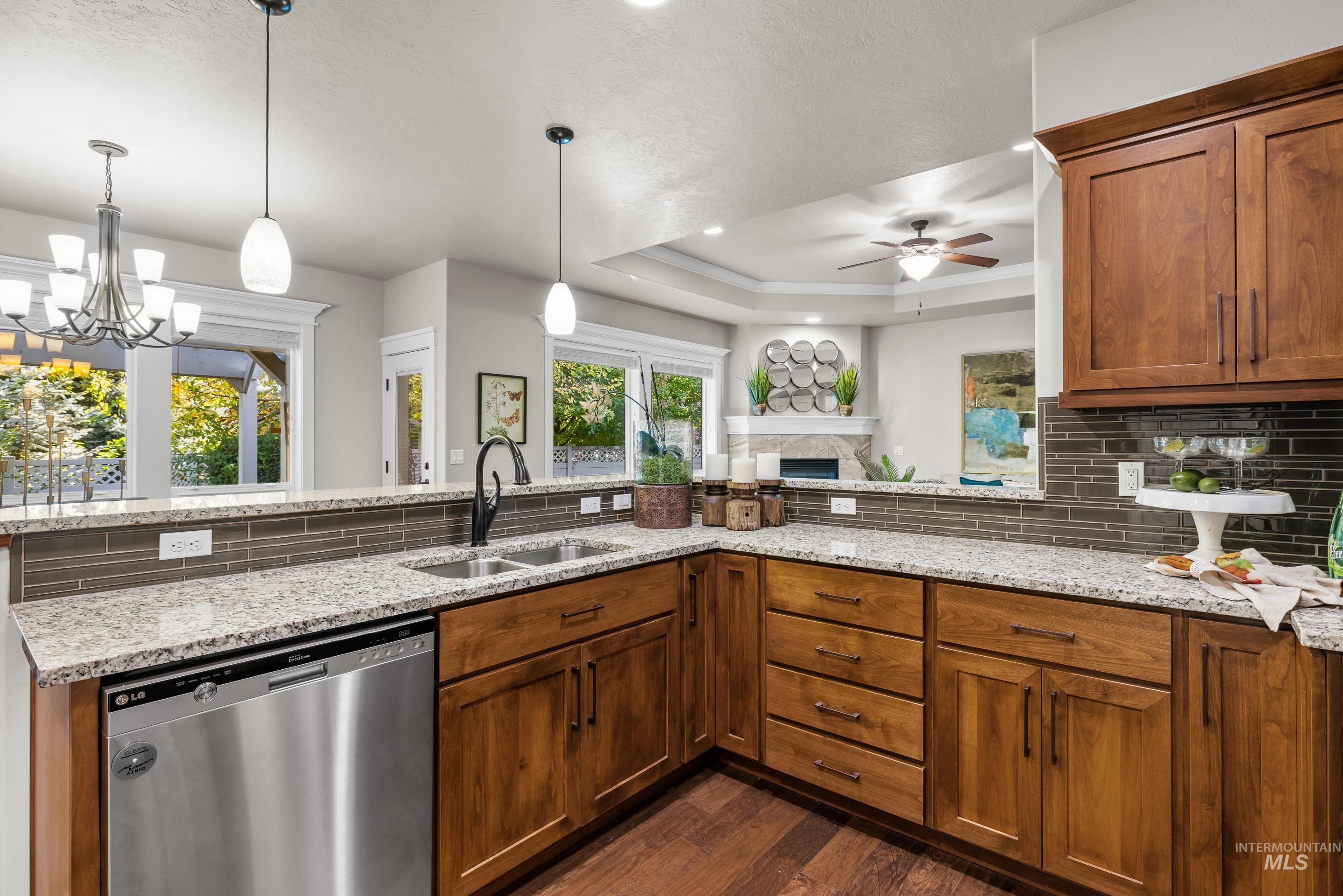 5822 Saguaro Hills Pl