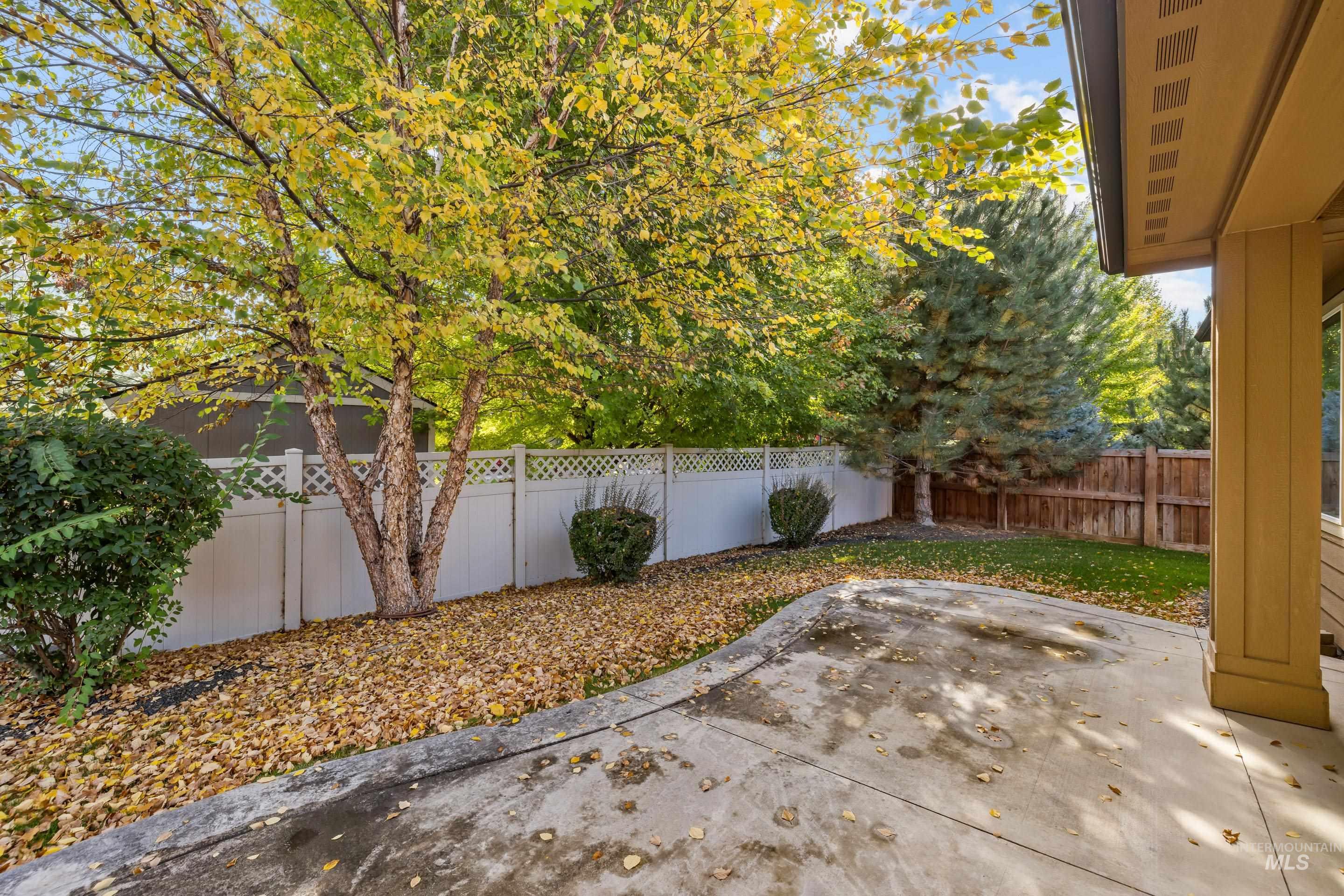 5822 Saguaro Hills Pl