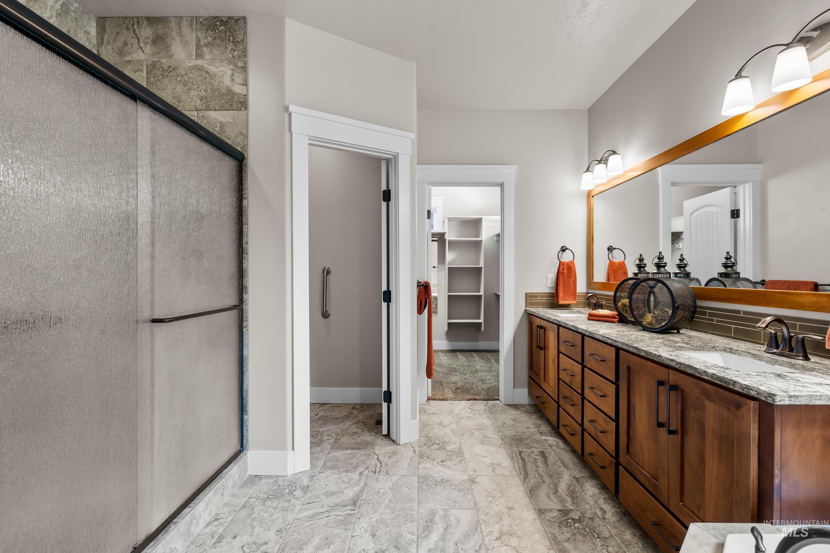 5822 Saguaro Hills Pl