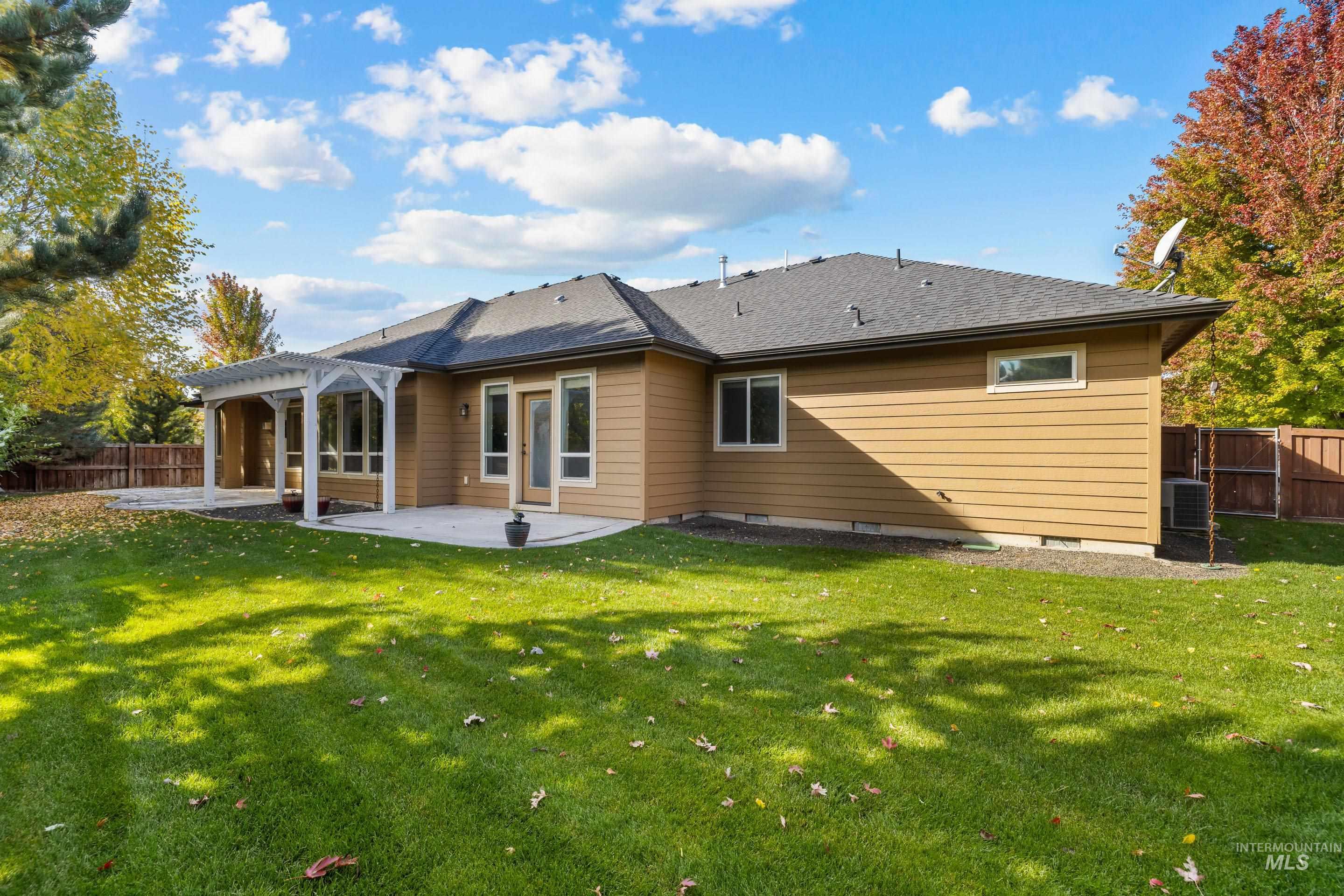 5822 Saguaro Hills Pl