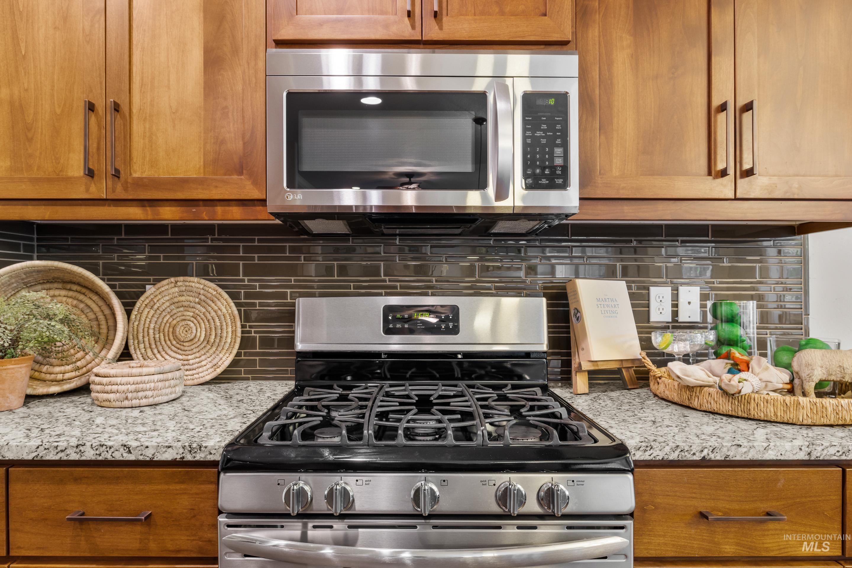 5822 Saguaro Hills Pl