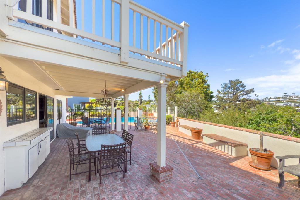 2193 Harbour Heights Road