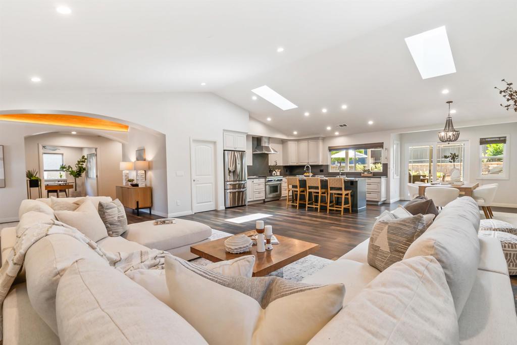 5183 El Arbol Drive