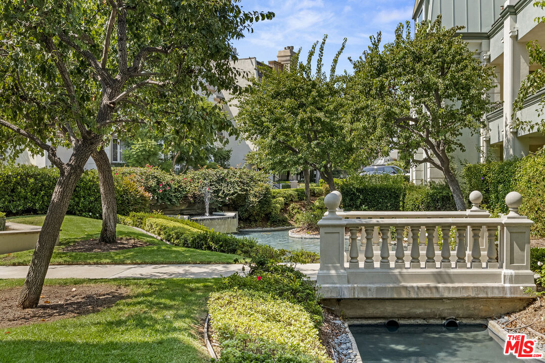10100 Empyrean Way Unit: 101