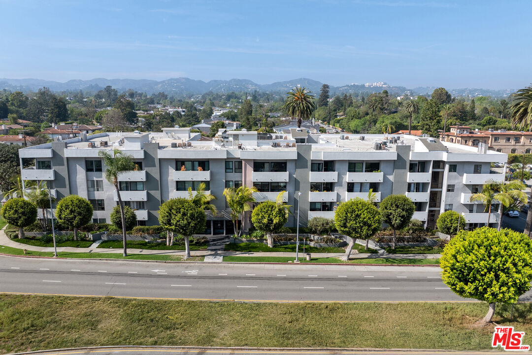 12115 San Vicente Blvd Unit: 111