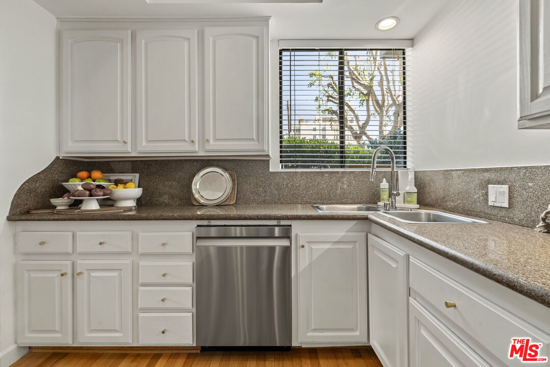 12115 San Vicente Blvd Unit: 111