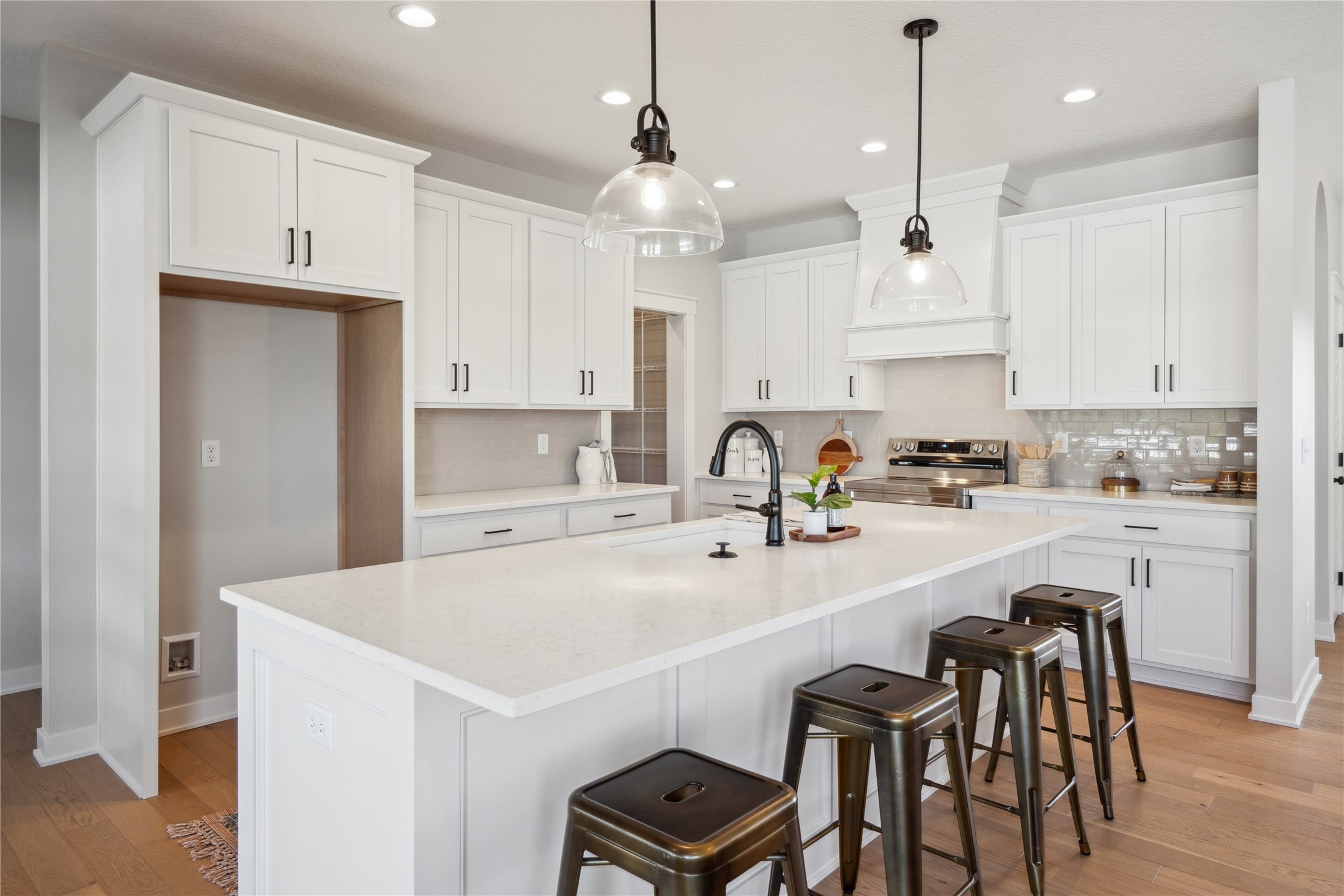 325 NW Woodmoor Drive