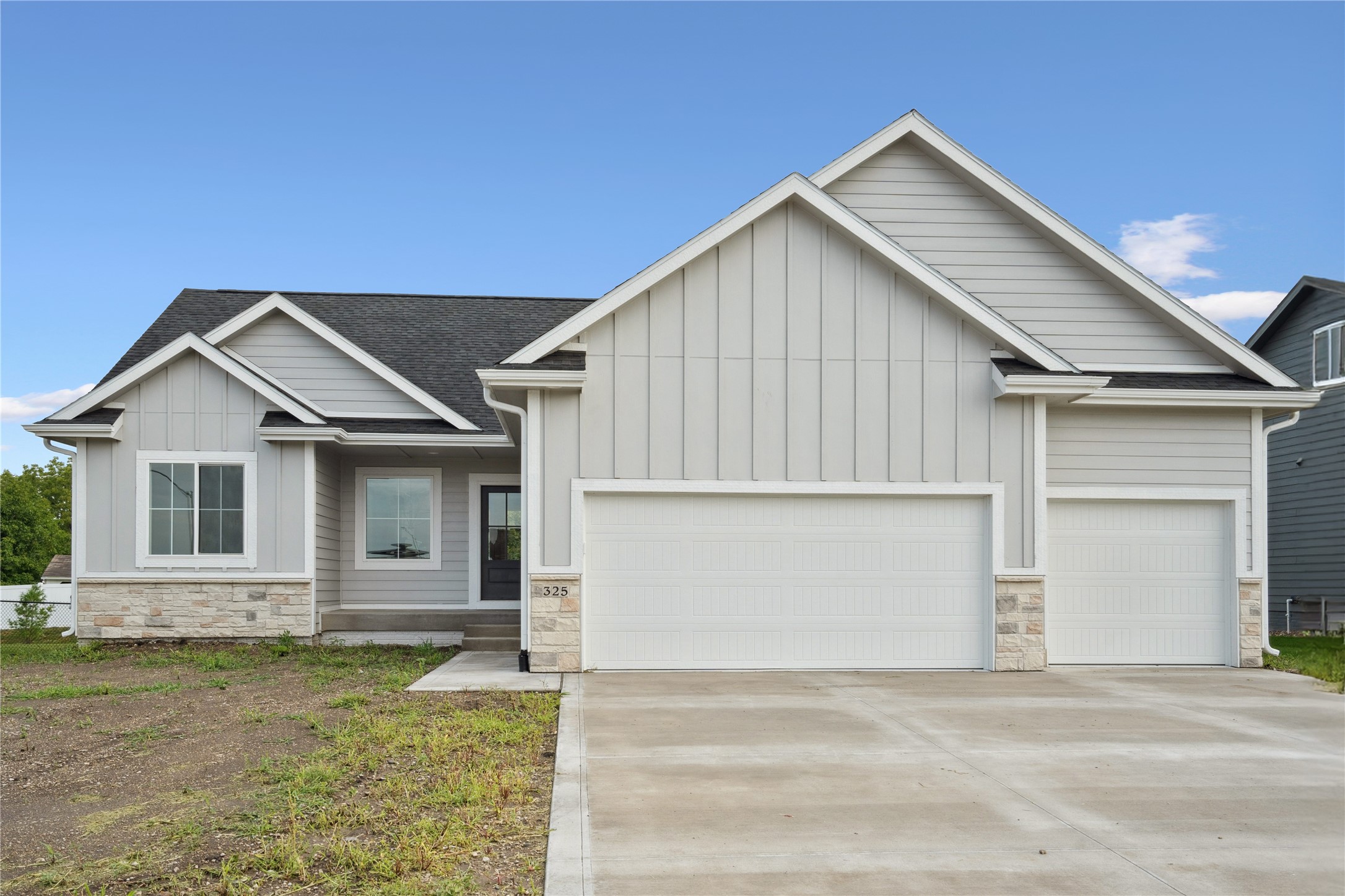325 NW Woodmoor Drive
