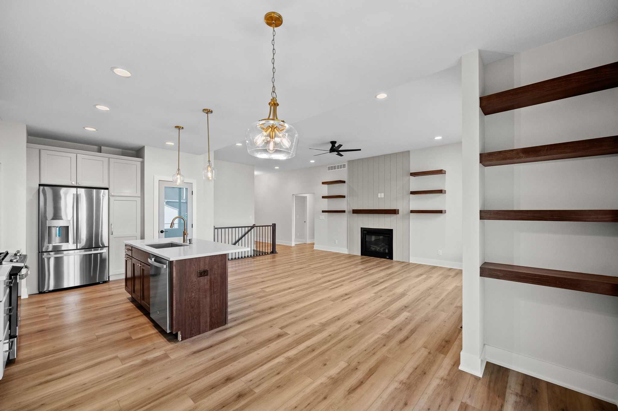 601 Oak Court