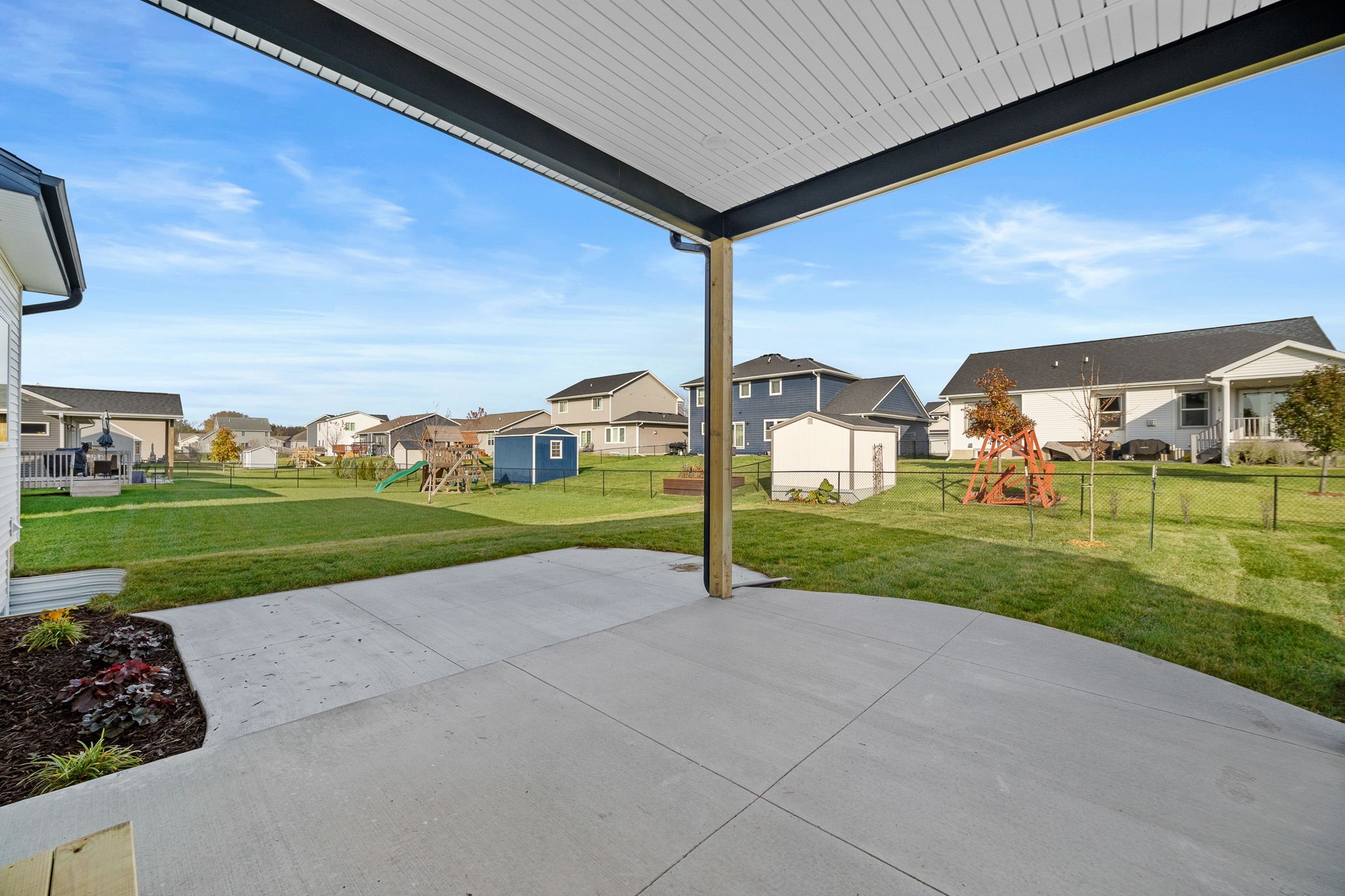 601 Oak Court