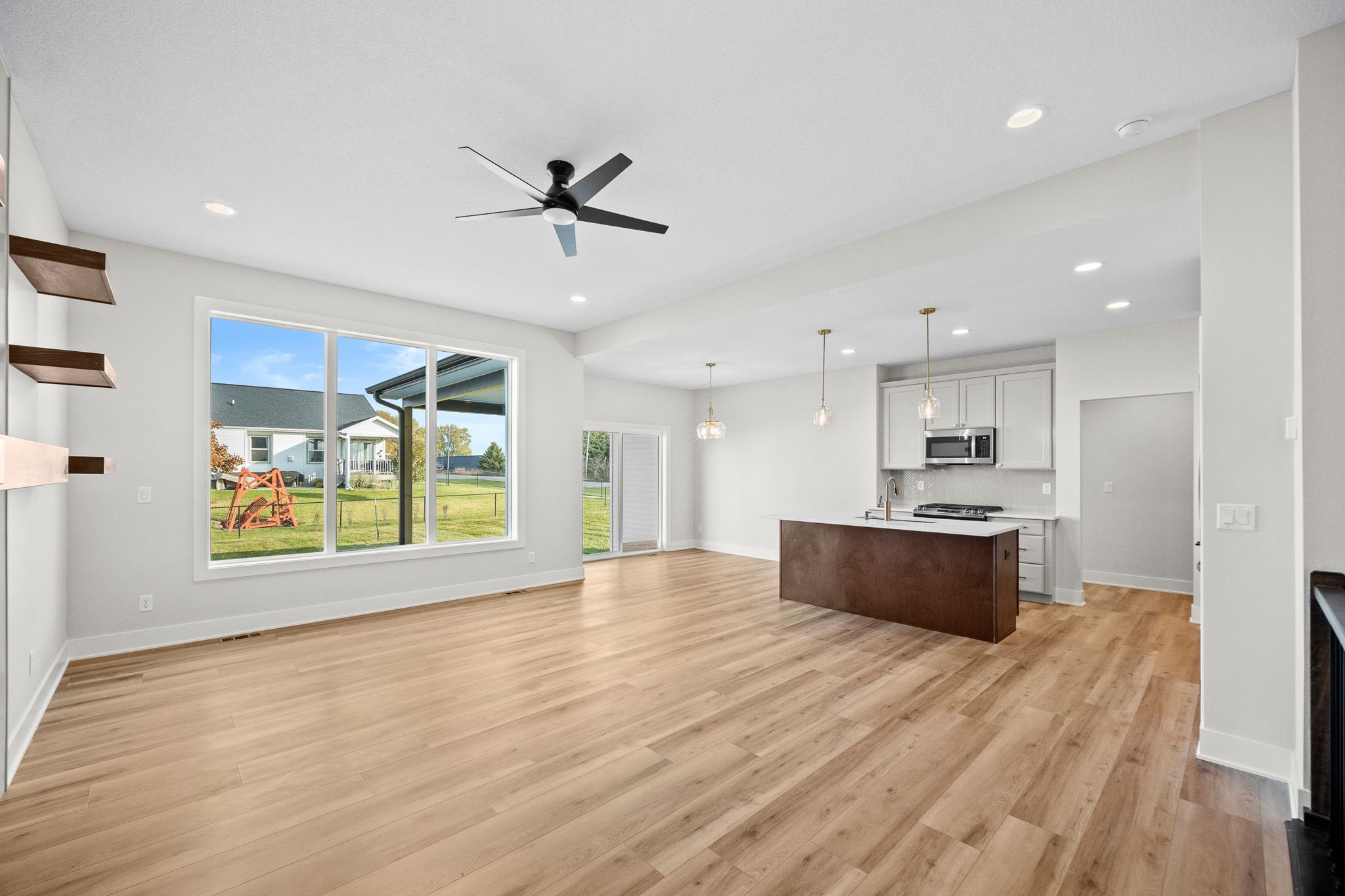 601 Oak Court
