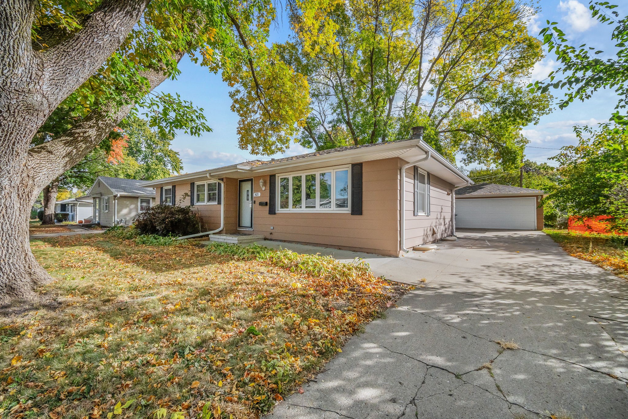 821 SE Belmont Drive