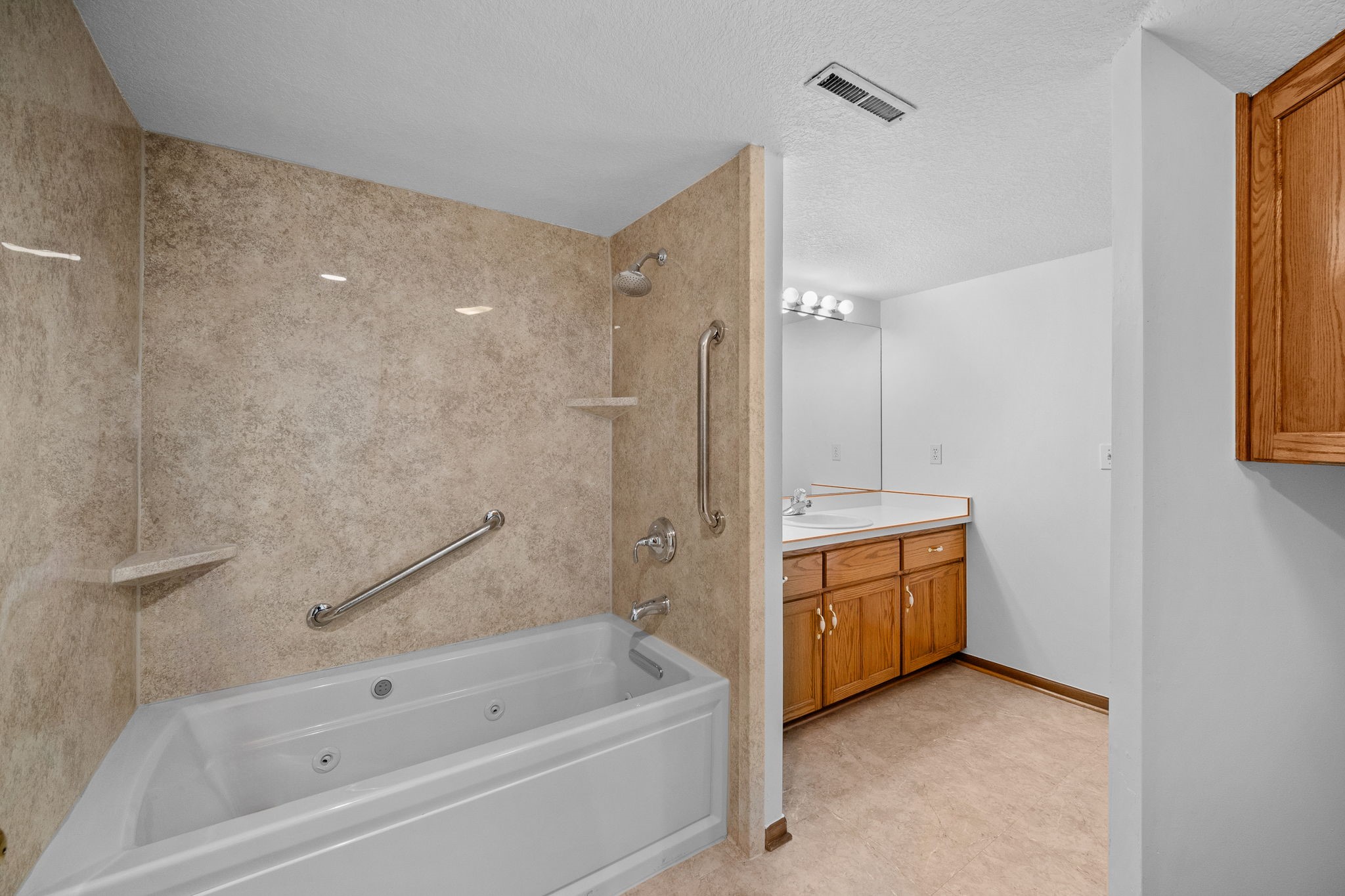 1501 NW Northwood Drive