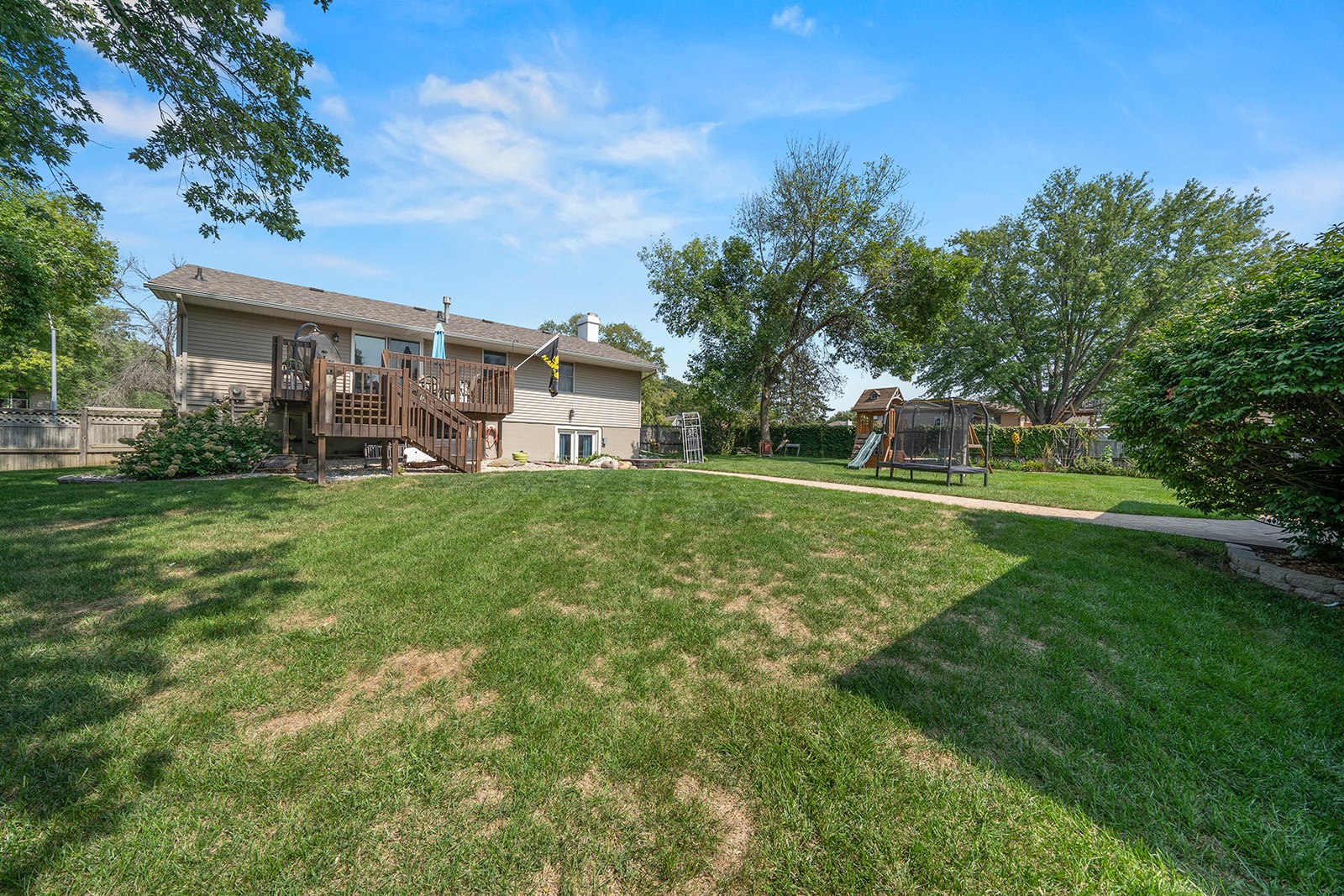 808 Ashwood Drive