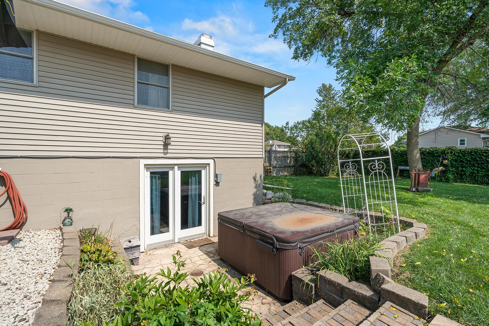 808 Ashwood Drive
