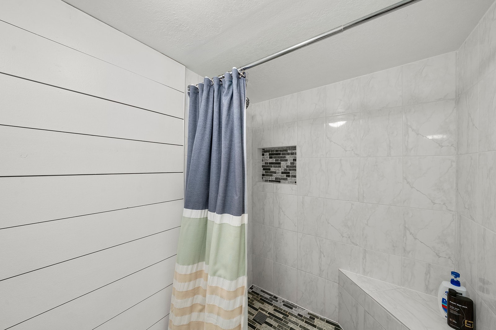 808 Ashwood Drive