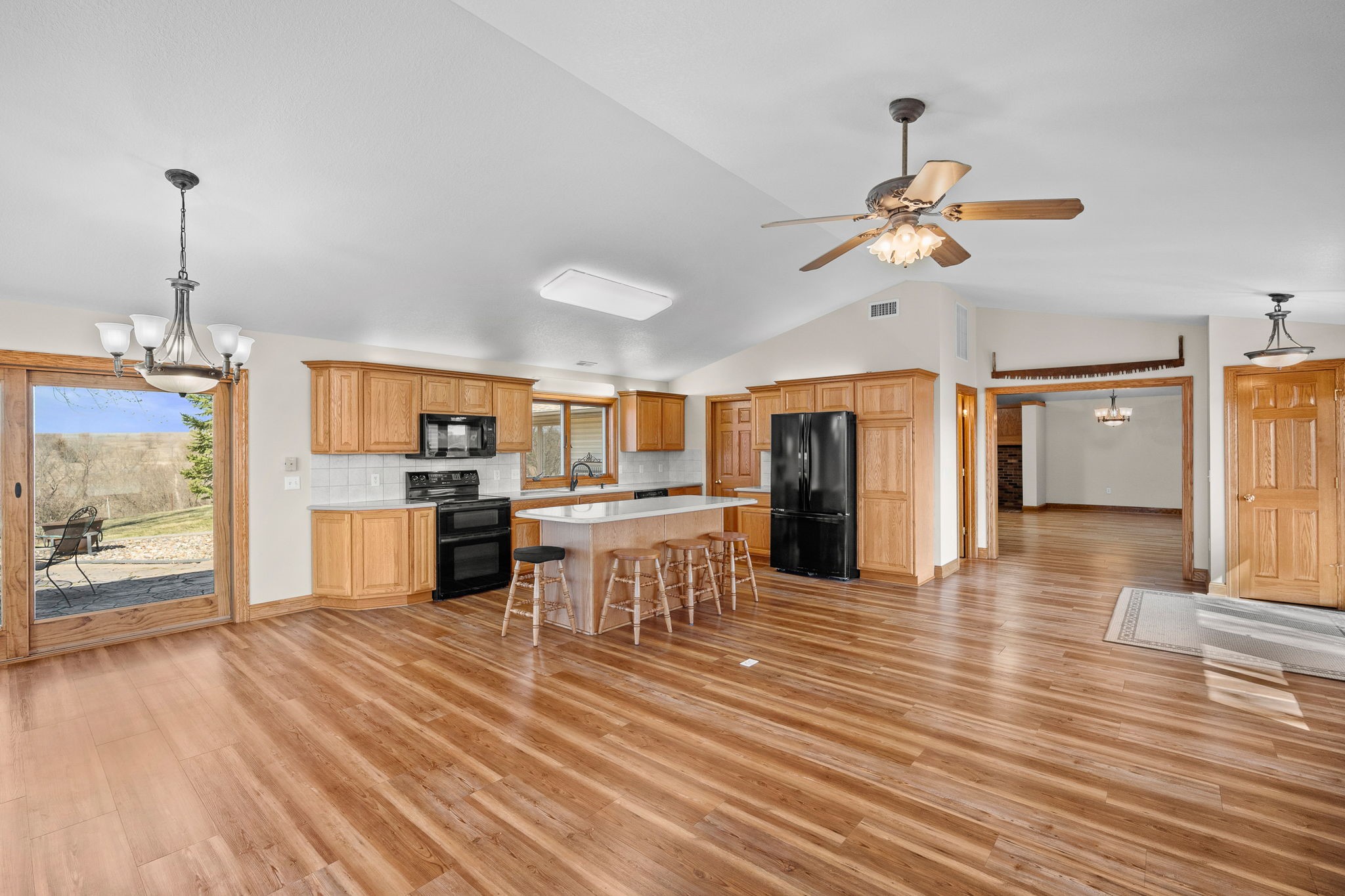 16072 County Road R45 Highway