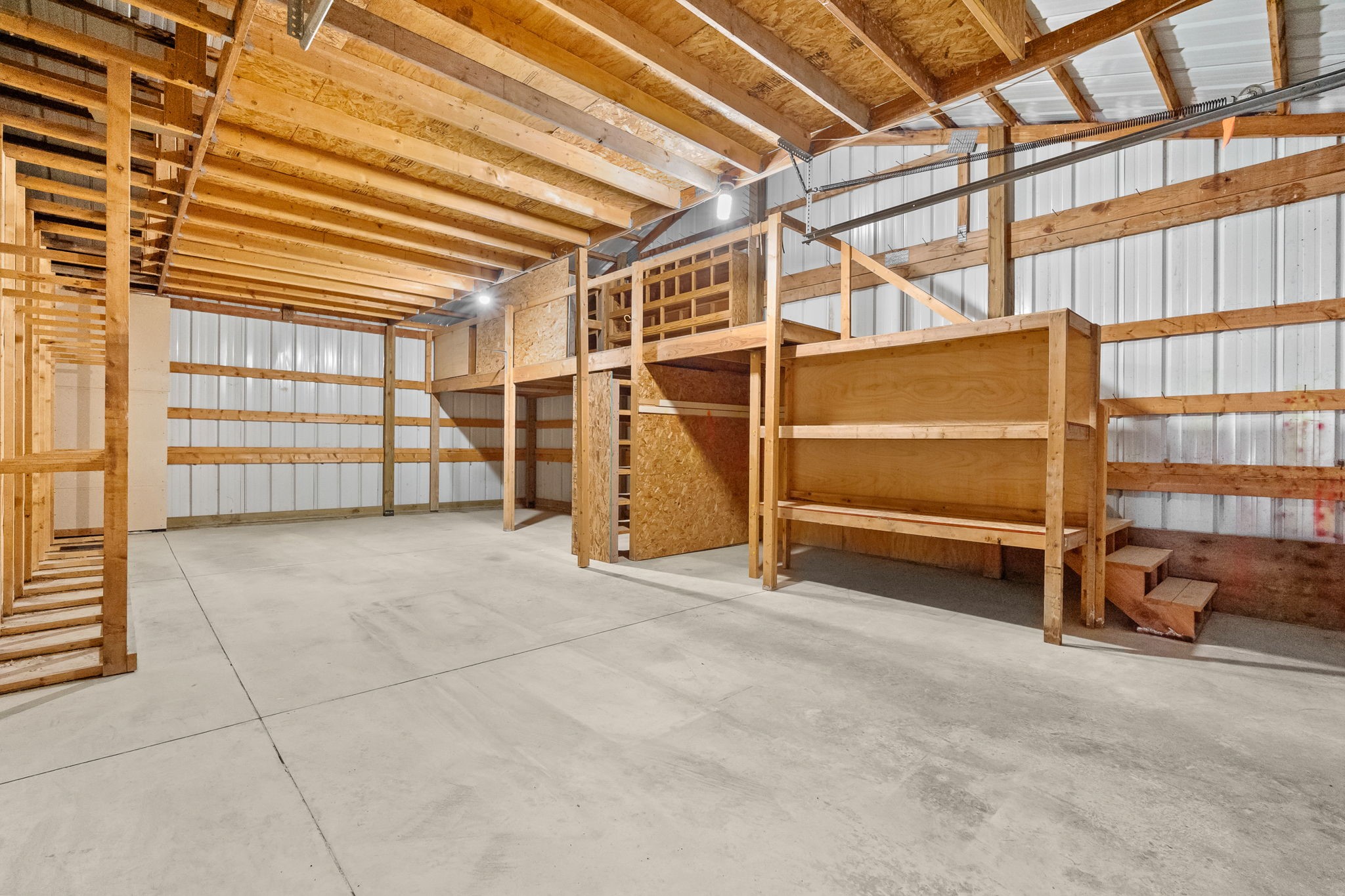 16072 County Road R45 Highway