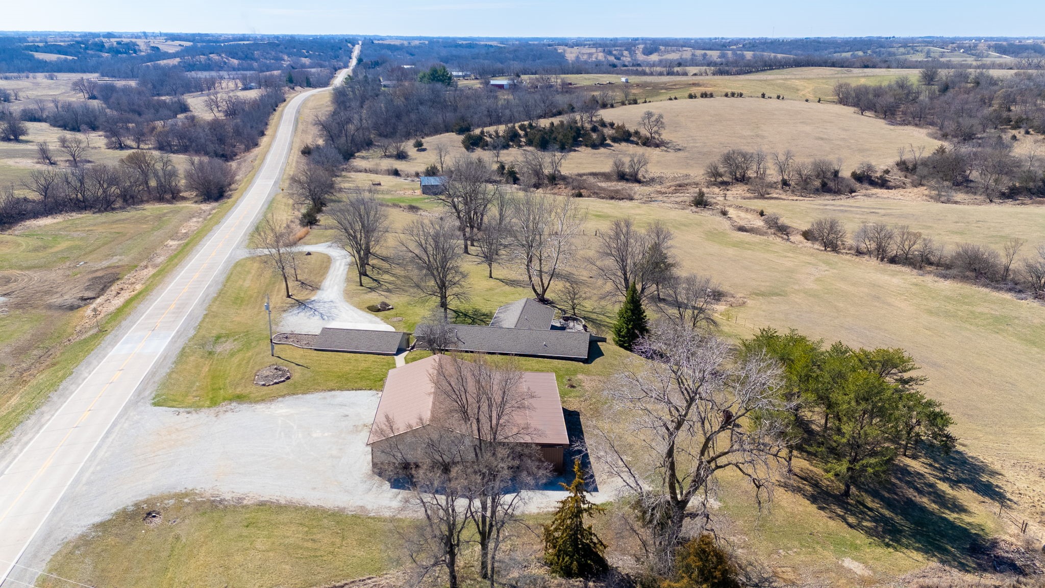 16072 County Road R45 Highway