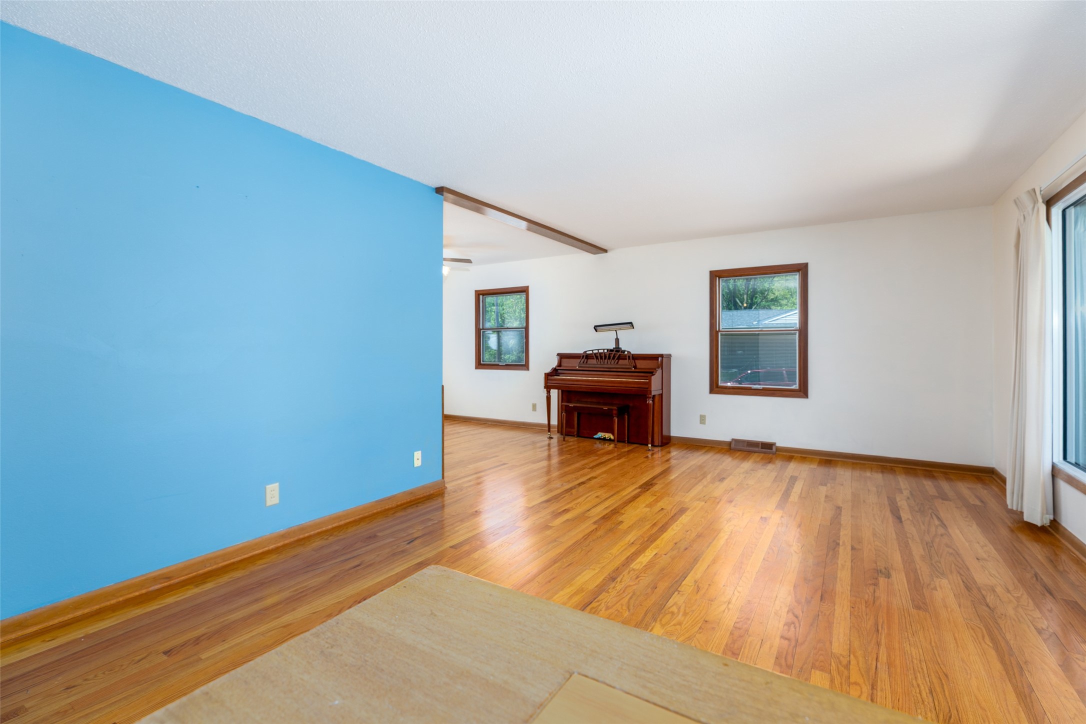 3012 Vine Street
