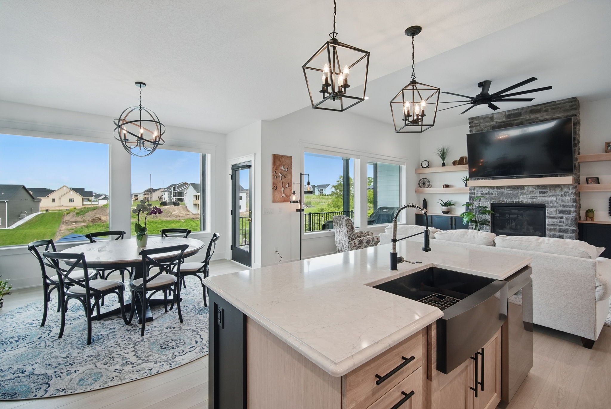 2216 Timberview Drive