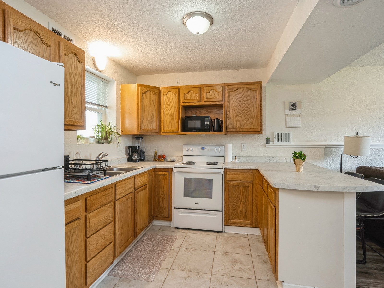 204 & 204 1/2 E 4th Avenue