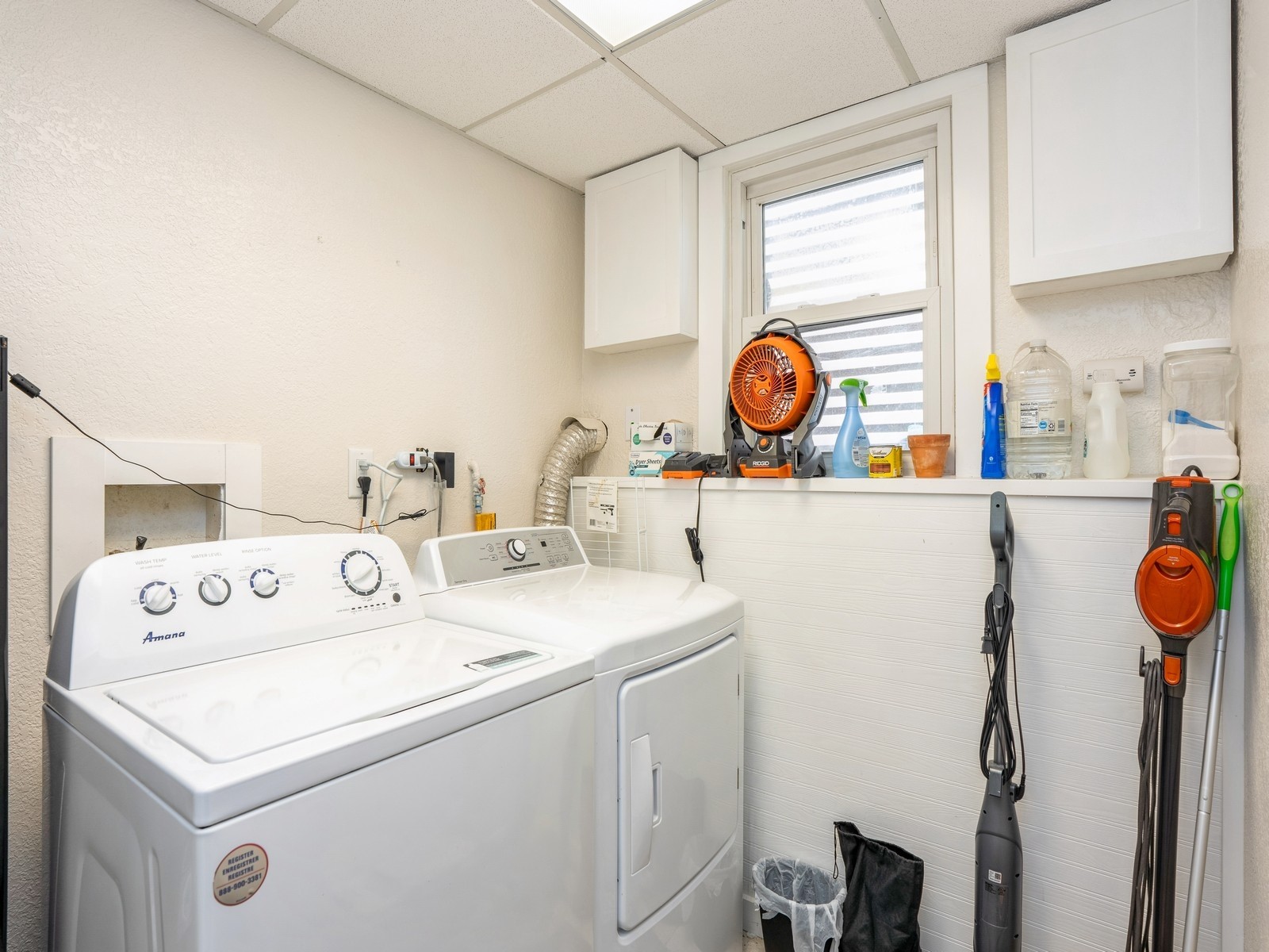 204 & 204 1/2 E 4th Avenue