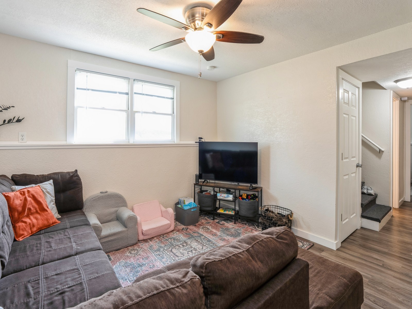 204 & 204 1/2 E 4th Avenue