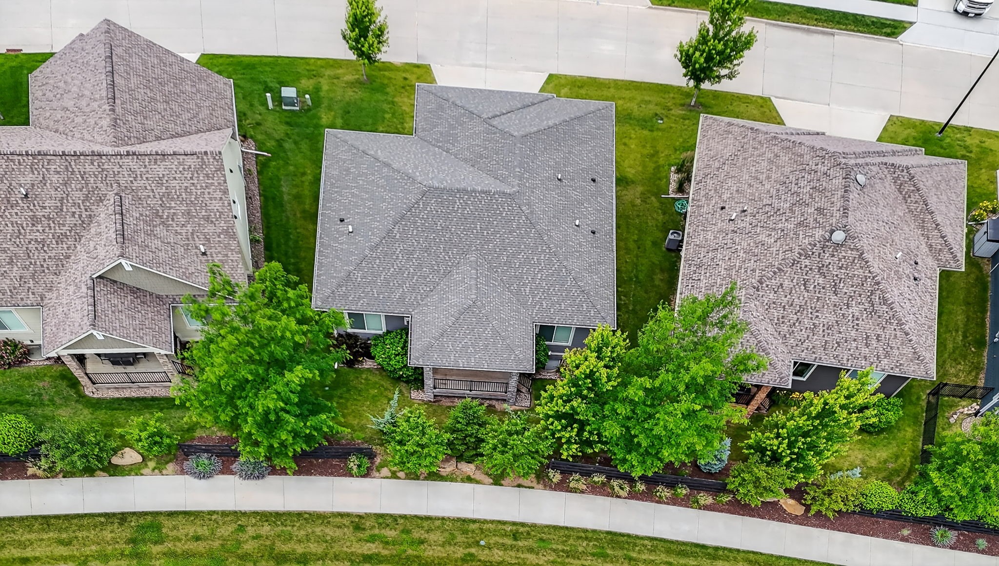 9322 Bellflower Lane