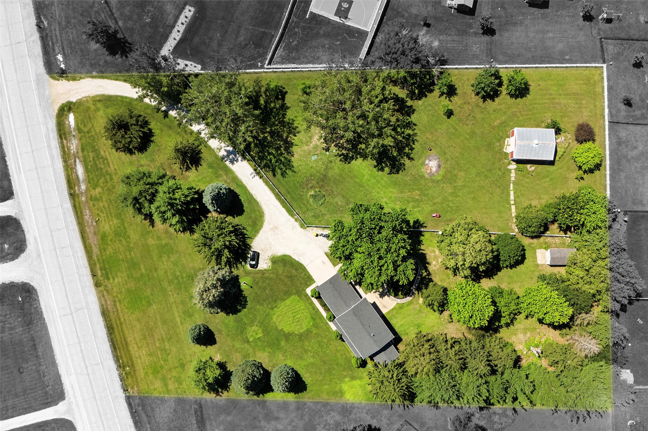 1404 Nile Kinnick Drive S