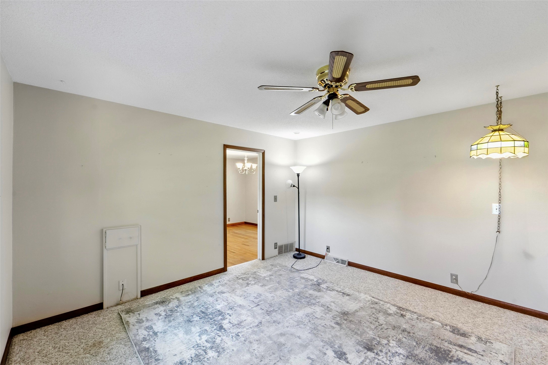 1404 Nile Kinnick Drive S
