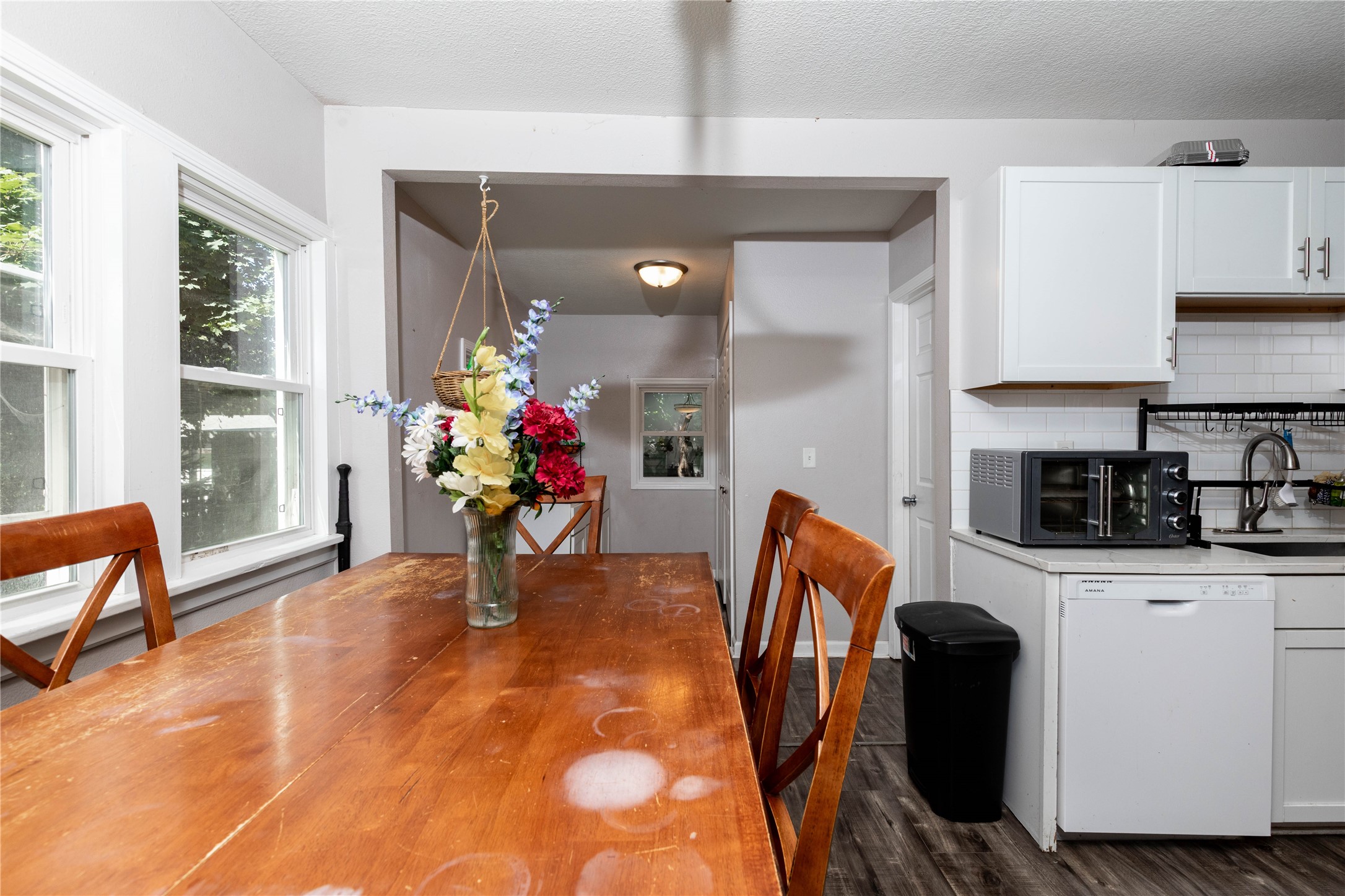 809 W Ashland Avenue