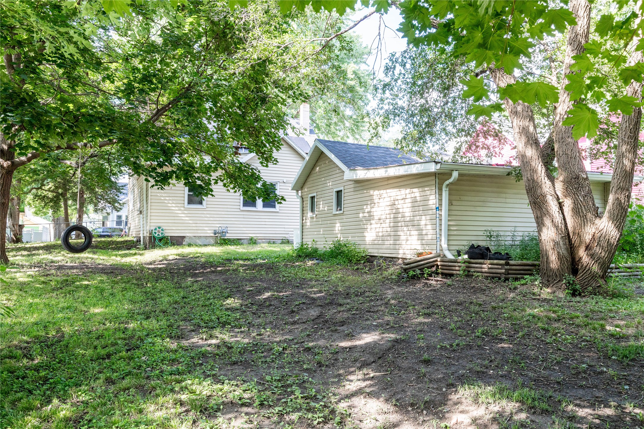 809 W Ashland Avenue