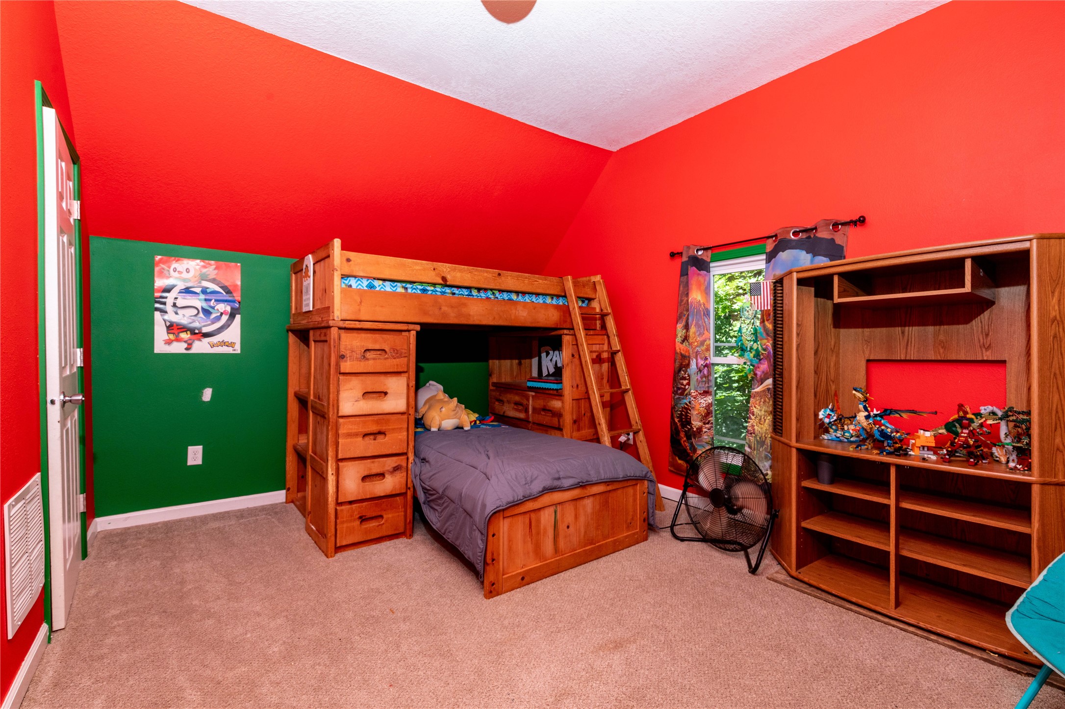809 W Ashland Avenue