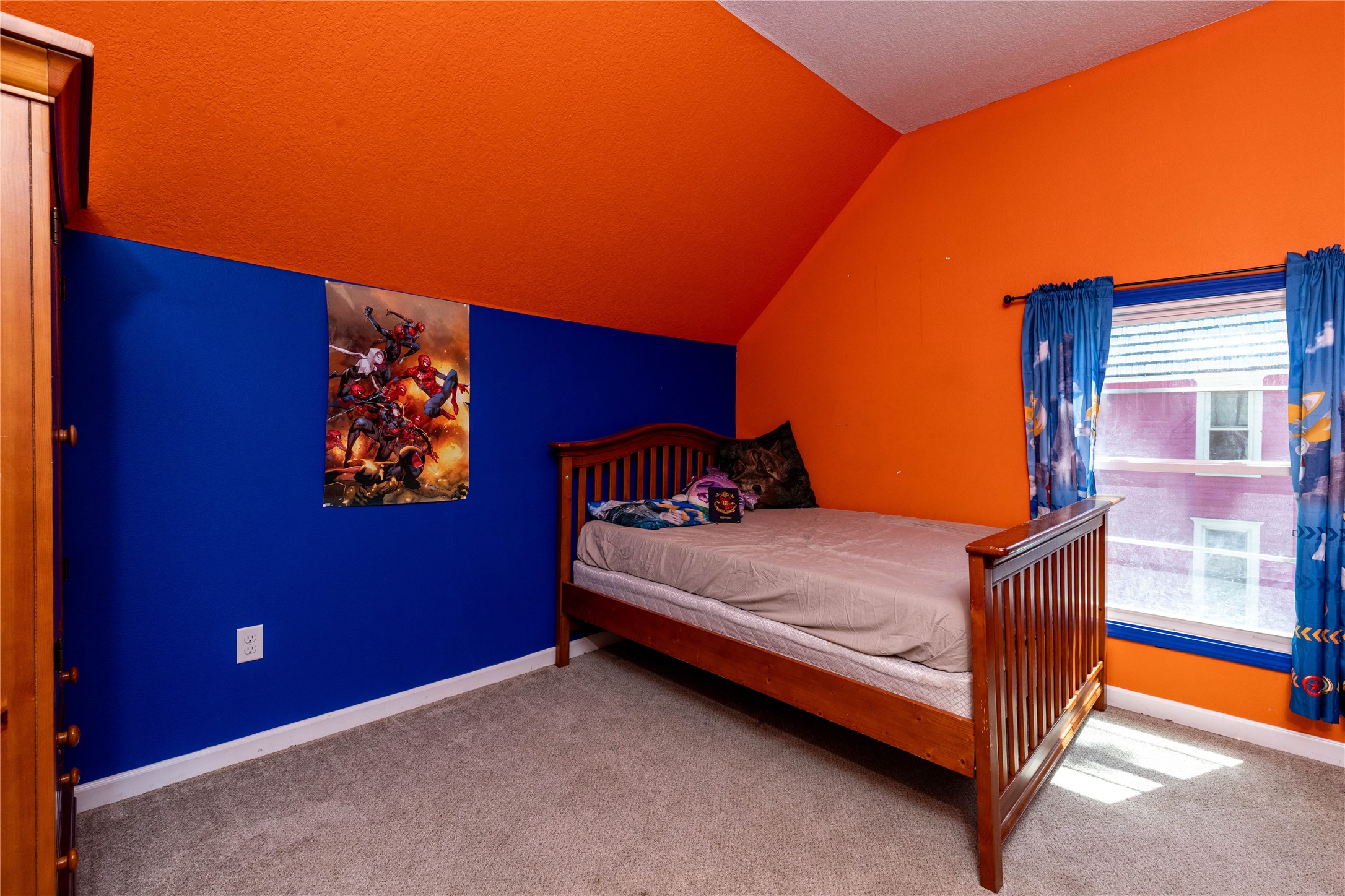 809 W Ashland Avenue