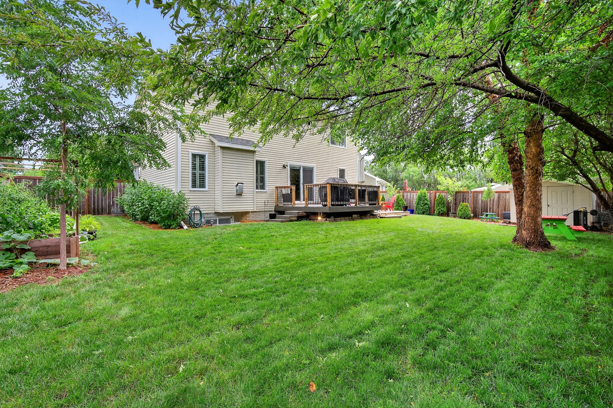 4808 Dewey Place
