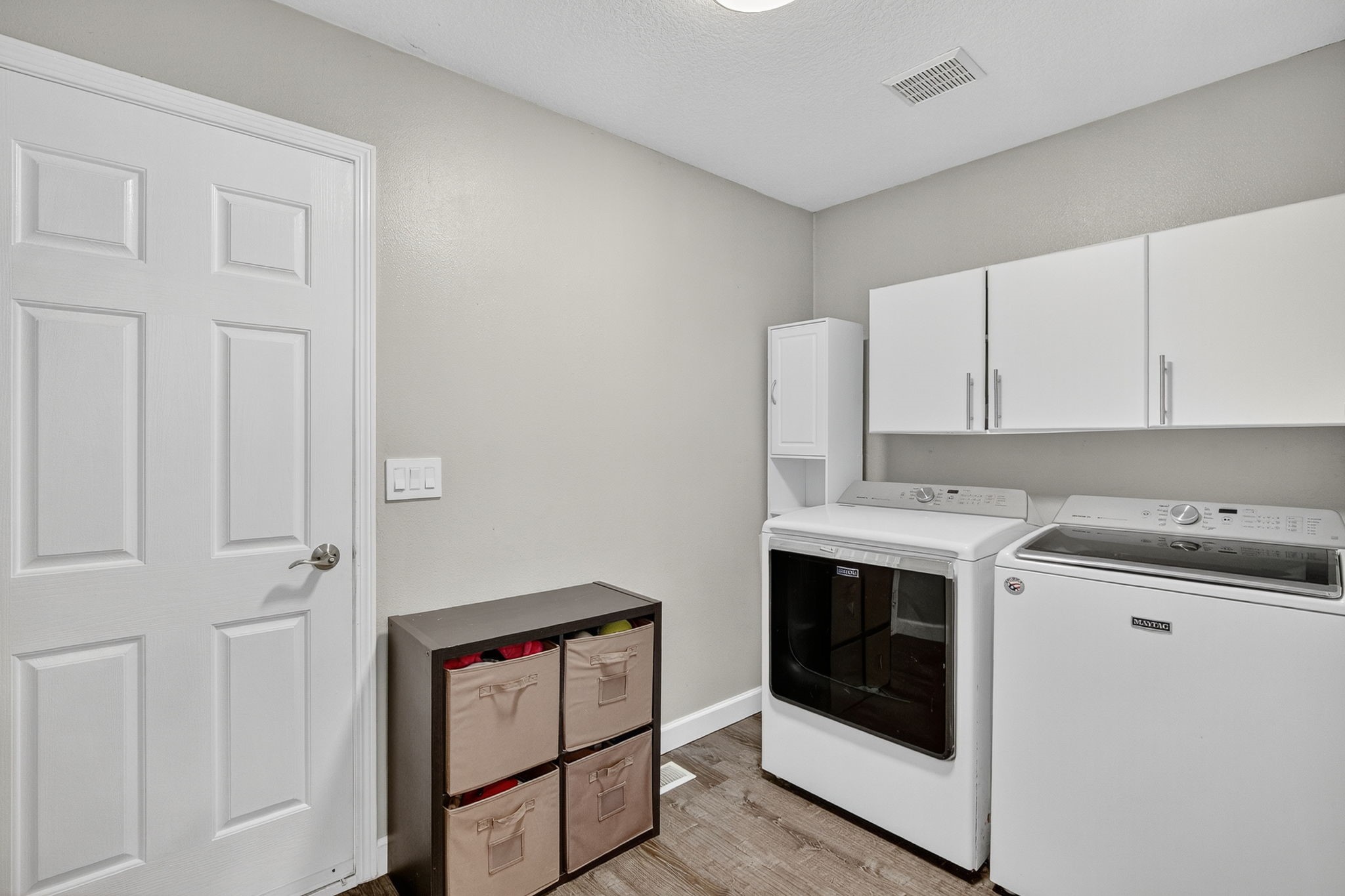 4808 Dewey Place