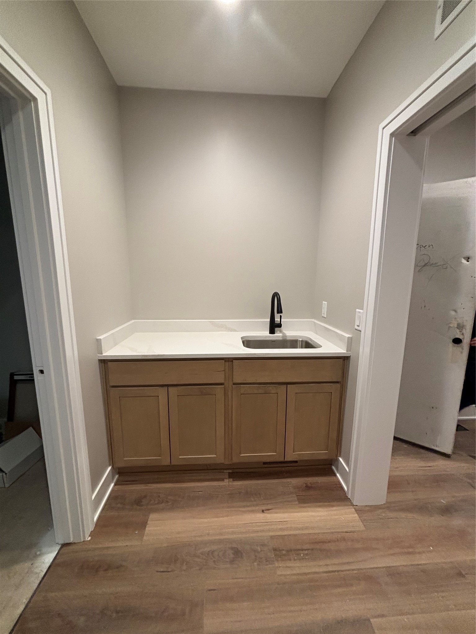 5639 Walnut Ridge Drive