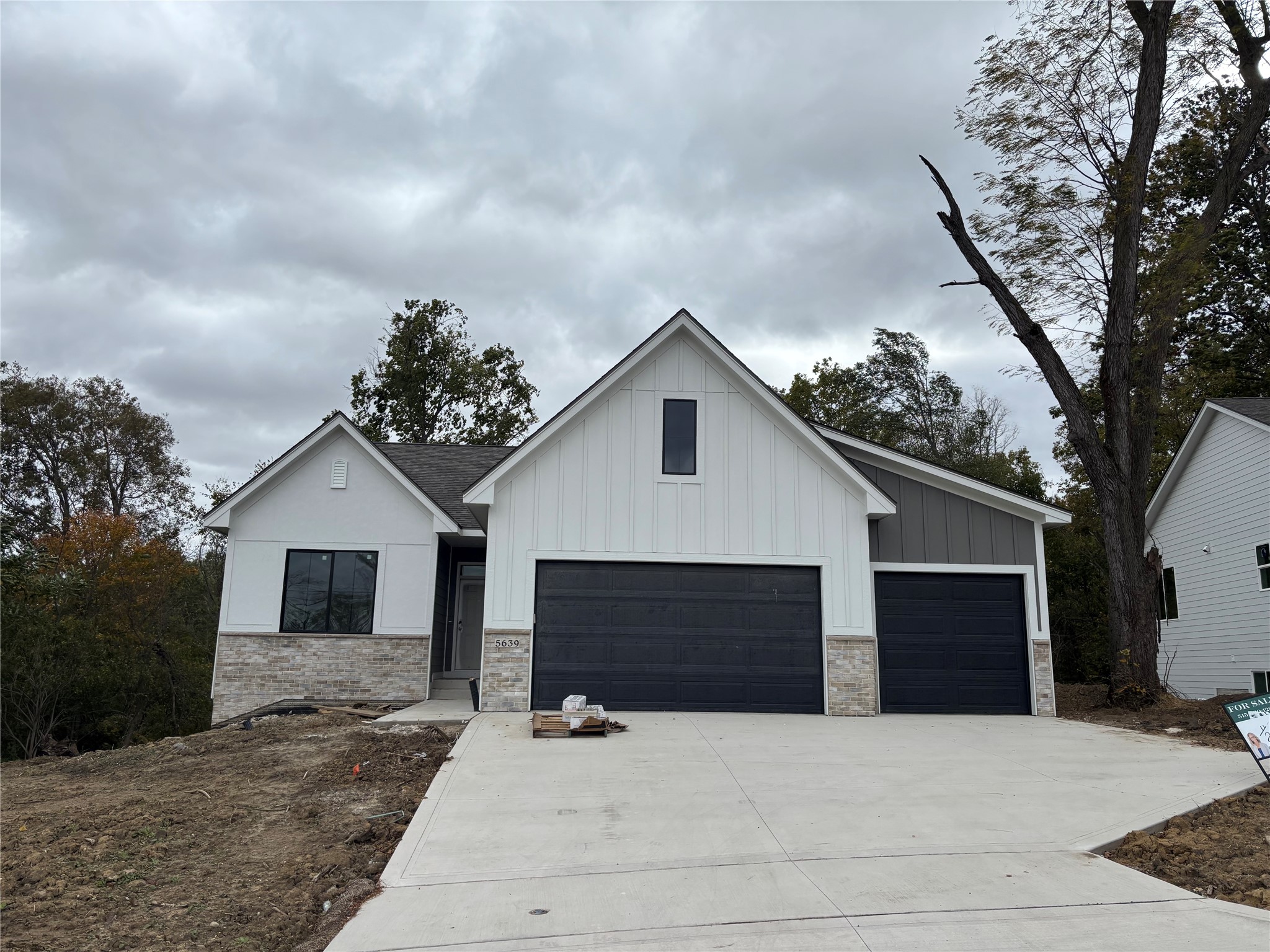 5639 Walnut Ridge Drive