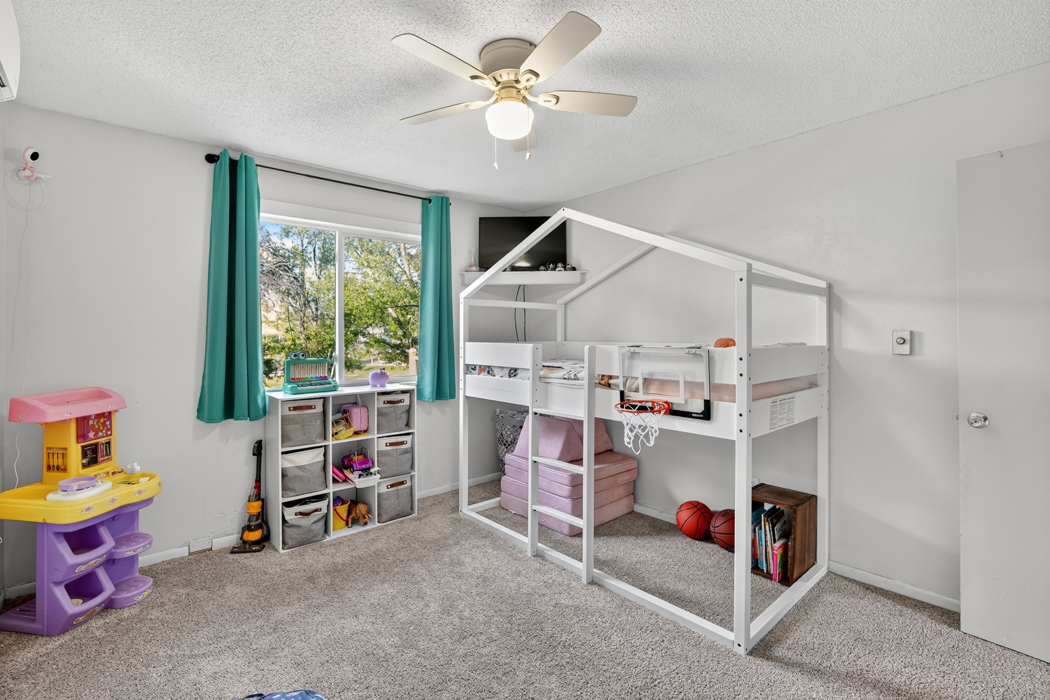 825 Casady Drive